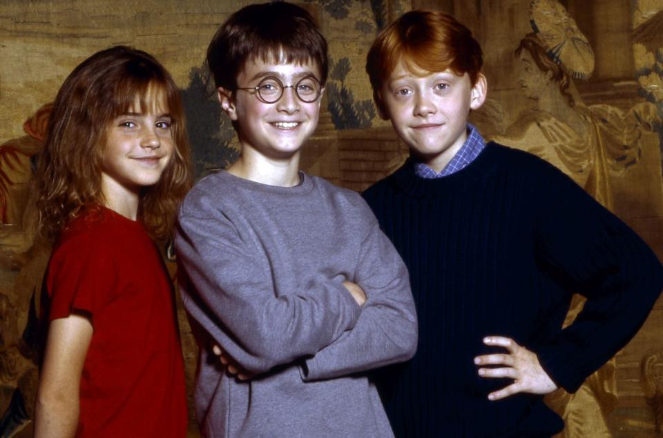 「哈利」丹尼爾雷德克里夫（Daniel Radcliffe）、「榮恩」魯伯特葛林特（Rupert Grint）、「妙麗」艾瑪華森（Emma Watson）
