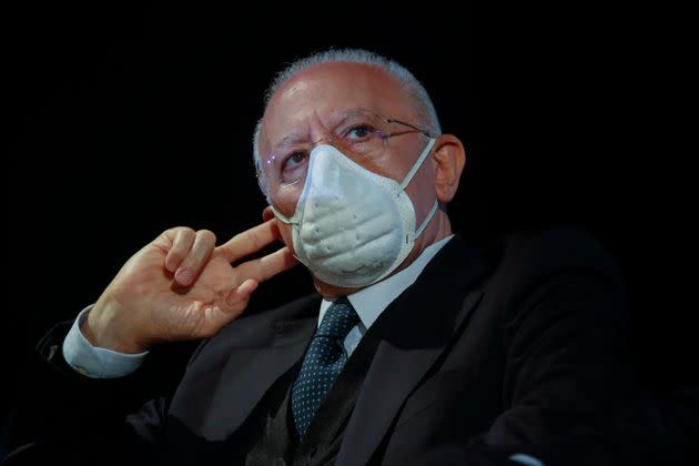 NAPLES, CAMPANIA, ITALY - 2021/10/11: Portrait of the  President of the Campania Region Vincenzo De Luca, wearing a protective mask during a press conference in Naples. (Photo by Salvatore Laporta/KONTROLAB/LightRocket via Getty Images) (Photo: KONTROLAB via Getty Images)