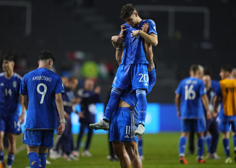 Players of Italy celebrate their team's win over South Korea at the end of a FIFA U-20 World Cup semifinal soccer match at Diego Maradona stadium in La Plata, Argentina, Thursday, June 8, 2023. (AP Photo/Natacha Pisarenko)