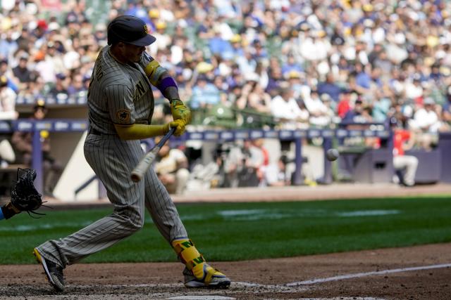 William Contreras hits 2-run double as Brewers beat Padres 5-4 for