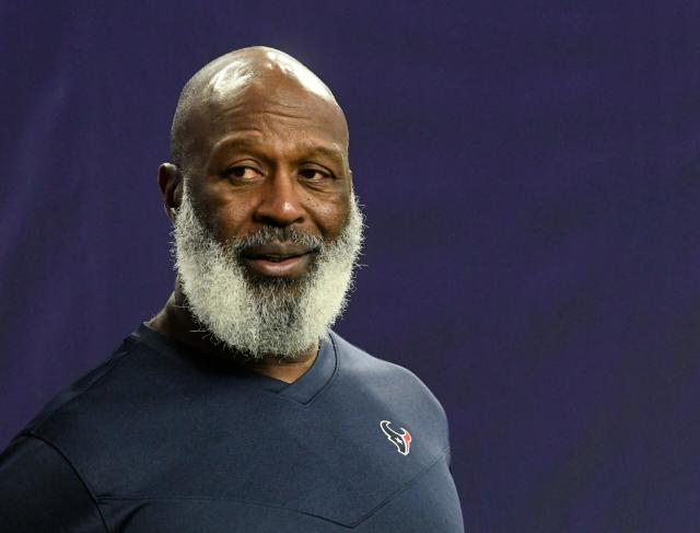 Houston Texans: Lovie Smith says too early to question leadership