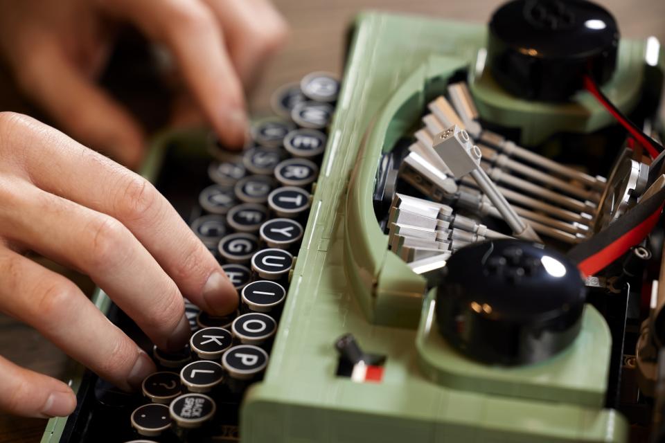 <p>Lego Typewriter</p>
