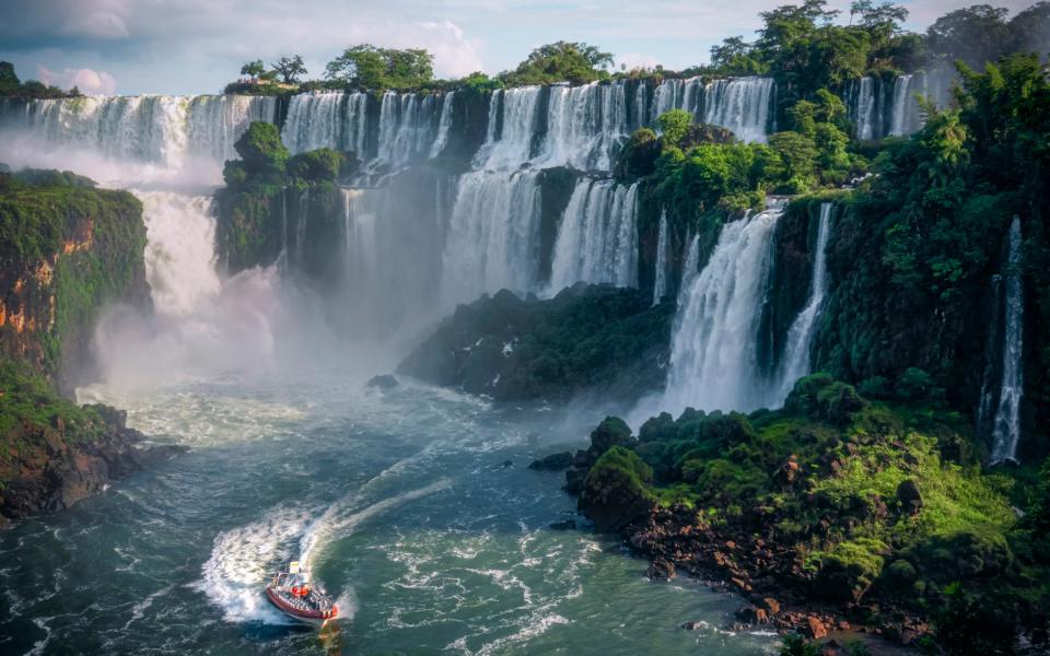 Iguazú Falls - Mekdet/Moment RF