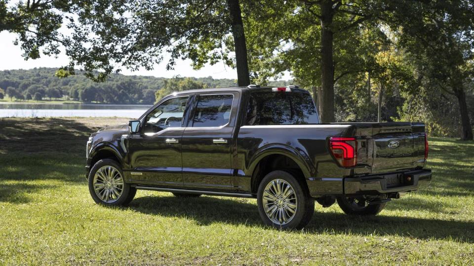 2024 ford f 150 platinum rear