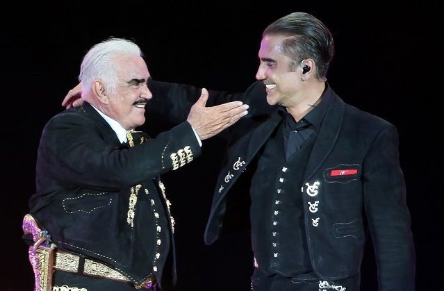 Alejandro Fernández con Vicente Fernández / Agencia México