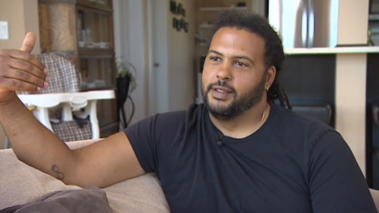 Caring hands: man becomes Canada's first male doula