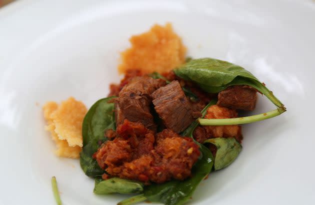 Chef Amanda Hassner crafted dishes that included Tuscan Panzanella with braised beef in what Fancy Feast said utilized “flavors and cooking philosophies” from Italy’s Tuscany region, much like its Medleys entrées for cats.