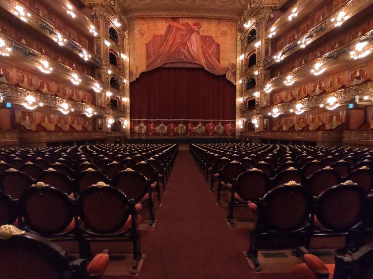 This year all the lights in the Teatro Colón have been changed