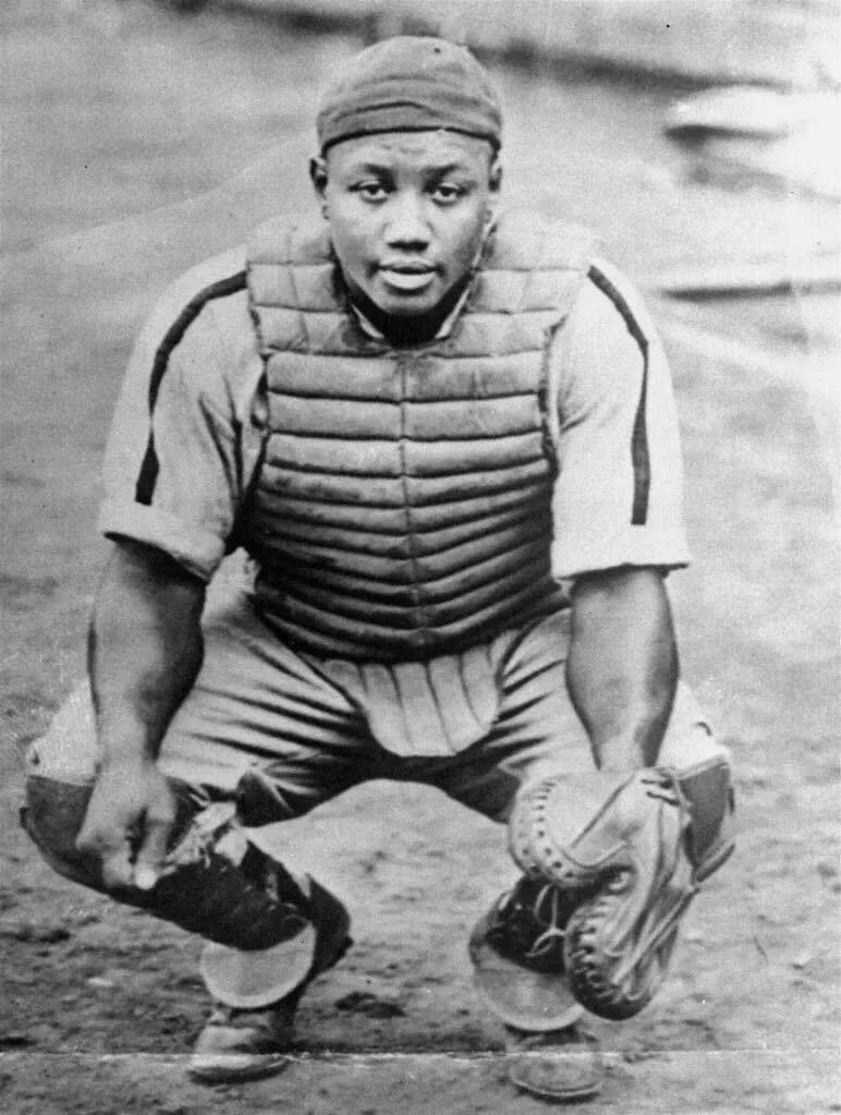 Josh Gibson, de nieuwe slagleider van de MLB.  (AP-foto)