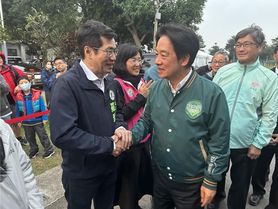 民進黨新北市立委候選人羅致政深陷「影音」風暴，他數度歸咎於是境外勢力介選。（高鈞麟攝）