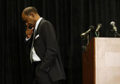 Former Texas Rangers manager Ron Washington walks away from the lecturn Thursday. (AP)