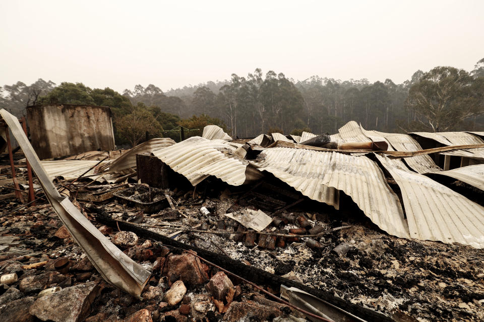 CANN RIVER, AUSTRALIA - JANUARY 06:  A burnt down house is seen on a property in the Cann Valley, north of Cann River, Australia on January 06, 2020. Milder weather conditions have provided some relief for firefighters in Victoria as bushfires continue to burn across the East Gippsland area, as clean up operation and evacuations continue. Two people have been confirmed dead and four remain missing. More than 923,000 hectares have been burnt across Victoria, with hundreds of homes and properties destroyed. 14 people have died in the fires in NSW, Victoria and South Australia since New Year's Eve. (Photo by Darrian Traynor/Getty Images)