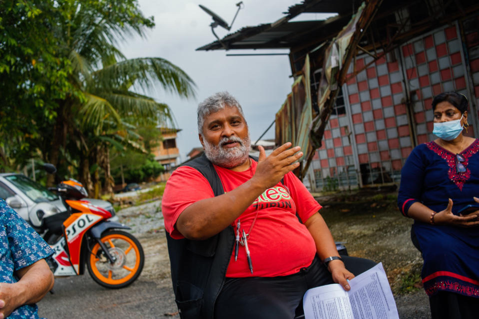 Parti Sosialis Malaysia (PSM) secretary-general S. Arutchelvan speaks during a press conference on Kg Manickam Bangi Lama shops destroyed in Bangi Old Town, April 7, 2021. — Picture by Shafwan Zaidon