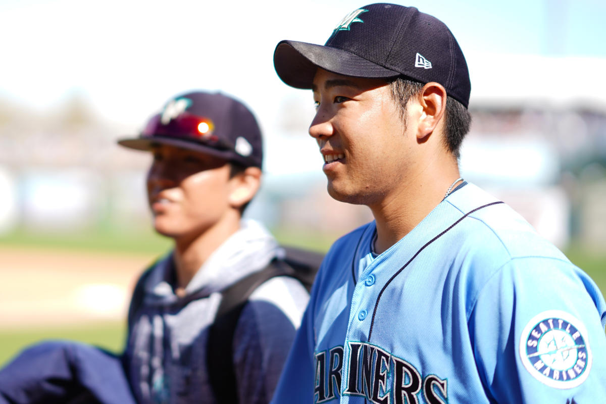 2019 Japan Opening Day Series - Game Used Jersey - Felix Hernandez