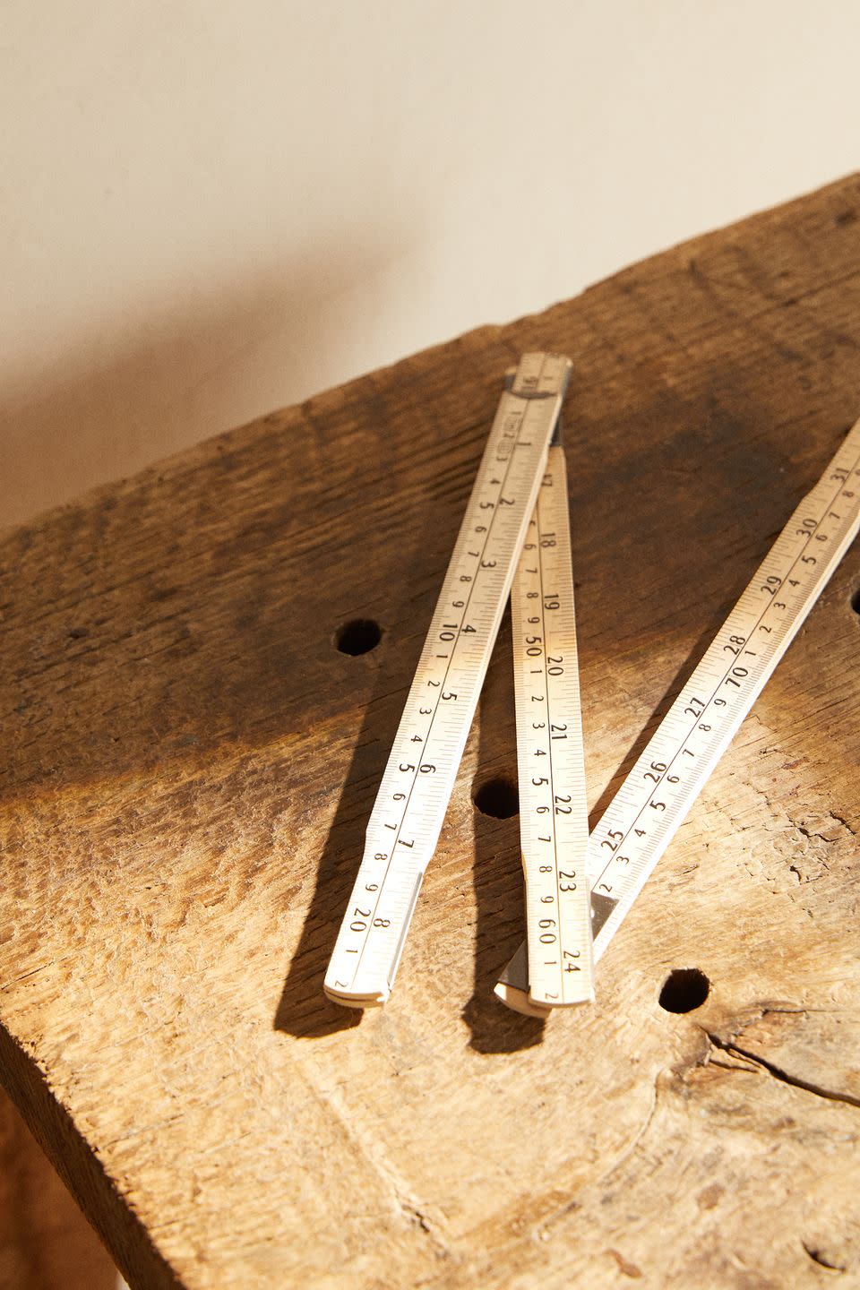 <p>Measuring up to one metre, this folding carpenter's ruler is made of wood with a metal frame.<strong><br><br>Follow House Beautiful on <a href="https://www.instagram.com/housebeautifuluk/" rel="nofollow noopener" target="_blank" data-ylk="slk:Instagram;elm:context_link;itc:0;sec:content-canvas" class="link ">Instagram</a>. </strong></p>