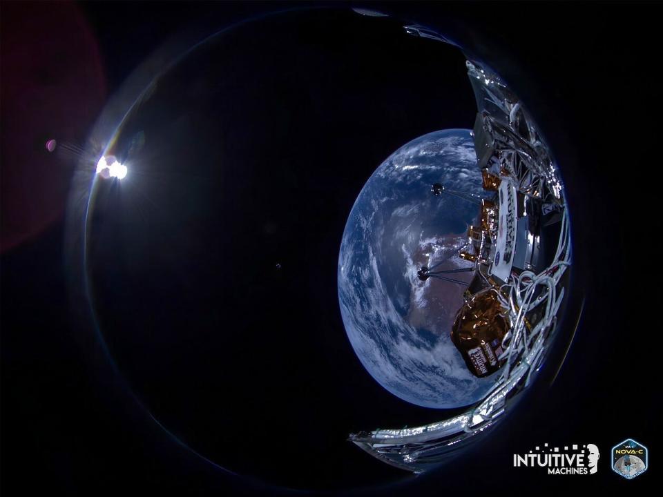 Η Γη φωτογραφήθηκε από το σεληνιακό προσεδάφιο Odysseus της Intuitive Machines.