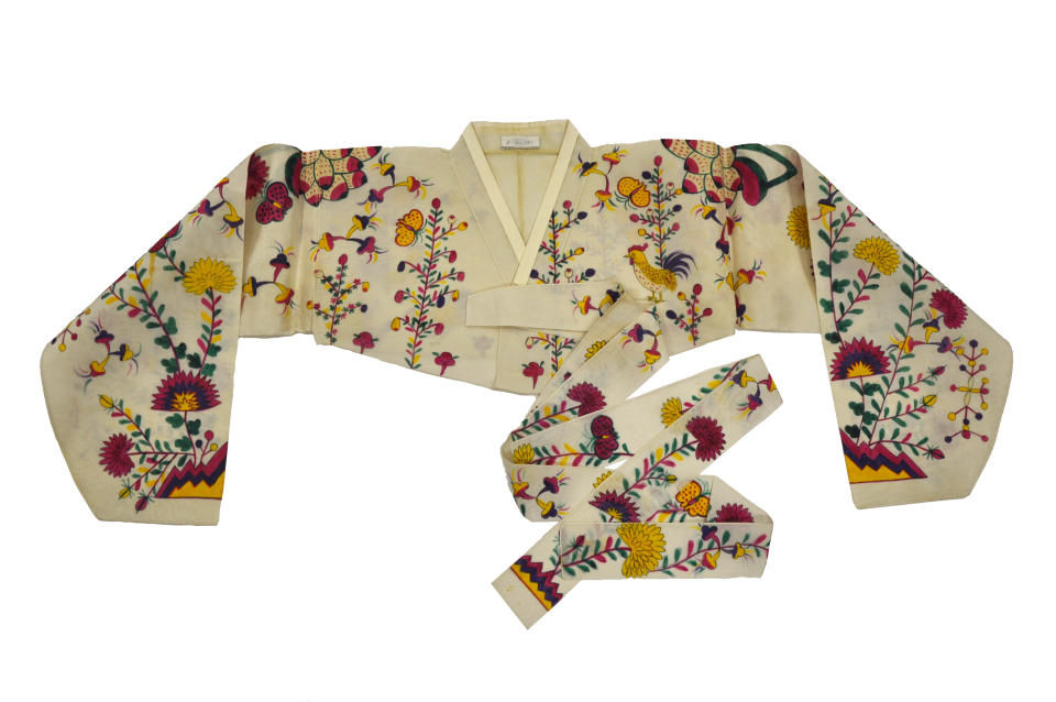 Heo Yeong (Korean, 1947-2000), jacket (jeogori) with folk painting design (minhua), Korea, 1990s. The Textile Museum Collection 2022.3.17. Gift of Dr. Young Yang Chung. - Credit: Courtesy of The Textile Museum