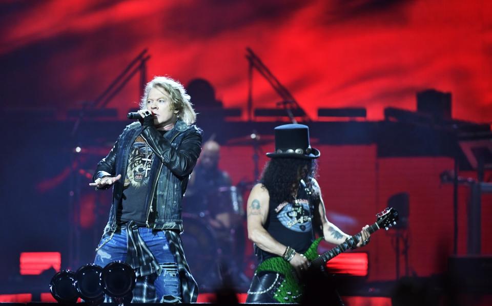 <p>Nr. 2: Guns N’ Roses<br>Einkommen 2016: 36,88 Mio. €<br>(Vilhelm Stokstad_TT via AP) </p>