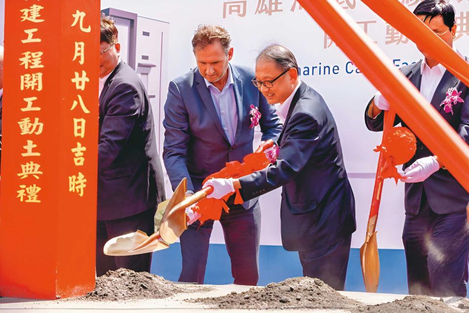 焦佑倫近年積極併購海外大廠投資能源產業，也參與高雄海底電纜興建。（華新提供）