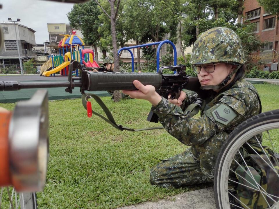 國軍首度教召14位後備女軍人。國防部提供