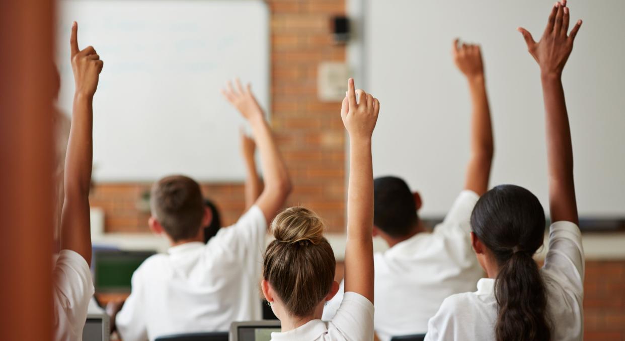 Thousands of parents are eligible for a new £150 grant to buy school uniform [Image: Getty]