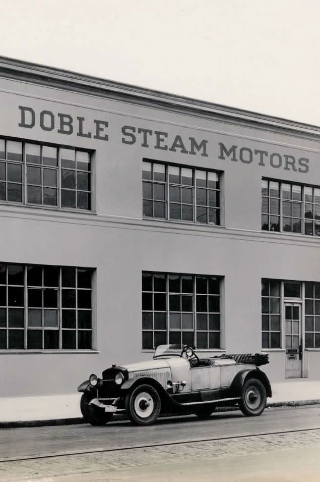 1922: Doble Steam Car