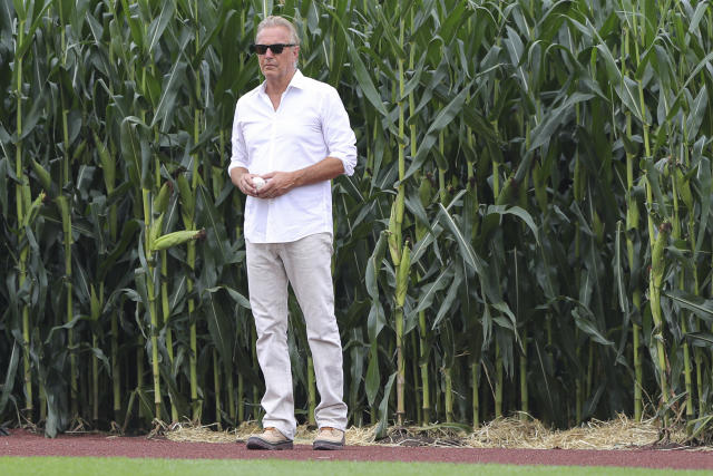 Kevin Costner returns to 'Field of Dreams' set for Iowa's first