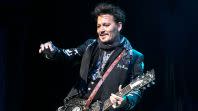 Is johnny Depp a talented guitarist