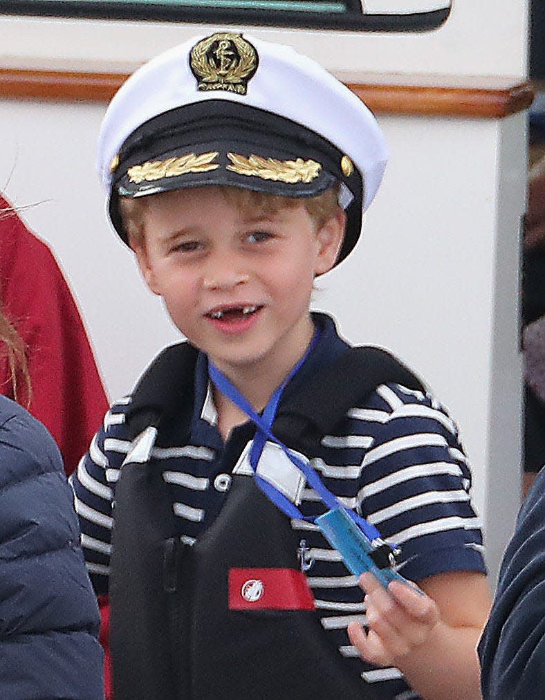 <p><a href="https://www.elle.com/uk/life-and-culture/a28645864/prince-george-kate-middleton-prince-william-regatta/" rel="nofollow noopener" target="_blank" data-ylk="slk:George also joined his sister to cheer on his parents;elm:context_link;itc:0;sec:content-canvas" class="link ">George also joined his sister to cheer on his parents </a>at the regatta, and looked very much the part in a sailing hat and nautical stripes.</p>