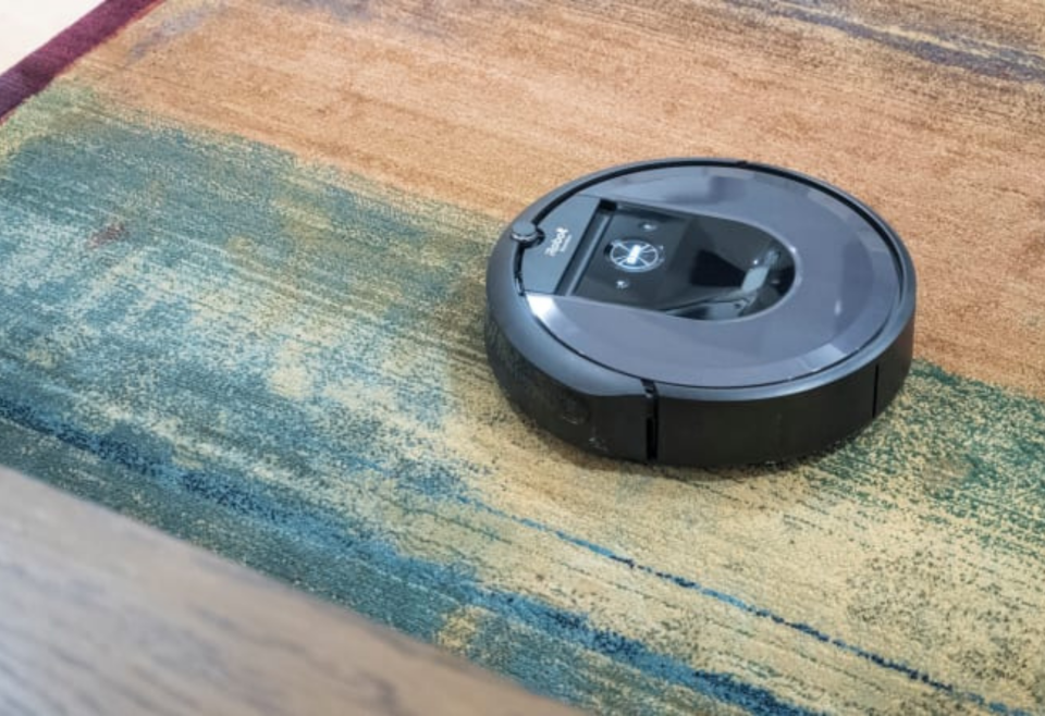 This Roomba has powerful lifting technology that takes care of anything in its path.