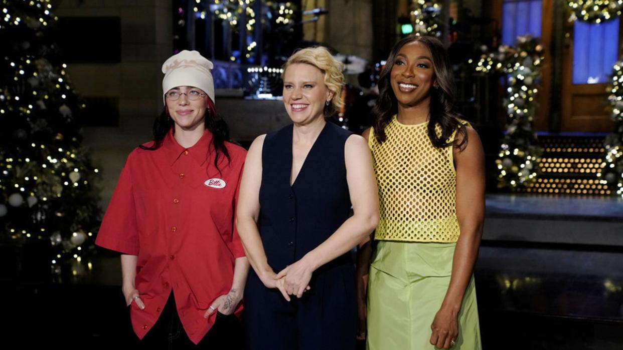  SATURDAY NIGHT LIVE -- “Kate McKinnon, Billie Eilish” Episode 1852 -- Pictured: (l-r) Musical guest Billie Eilish, SNL host Kate McKinnon, and Ego Nwodim during Promos in Studio 8H on Thursday, December 14, 2023 . 