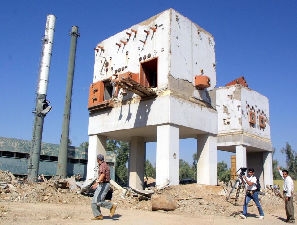 <p>The remnants of Iraq’s Osirak nuclear reactor, 17km southeast of Baghdad, which was bombed on 7 June 1981</p> (Ramzi Haidar/AFP/Getty)