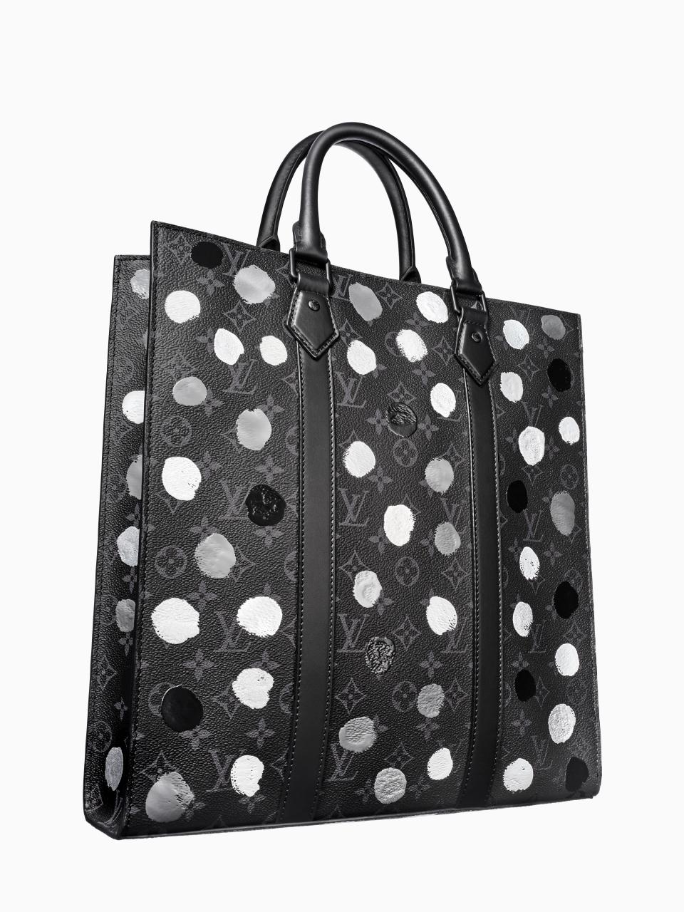 Louis Vuitton x Yayoi Kusama Sac Plat 24H in polka dotted prints. (PHOTO: Louis Vuitton)