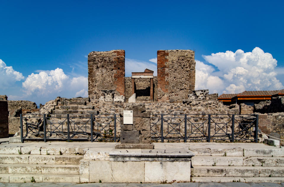 O famoso templo de Apolo em Pompeia, na It&#xe1;lia, local adorado pela diretora do Kwai no Brasil
