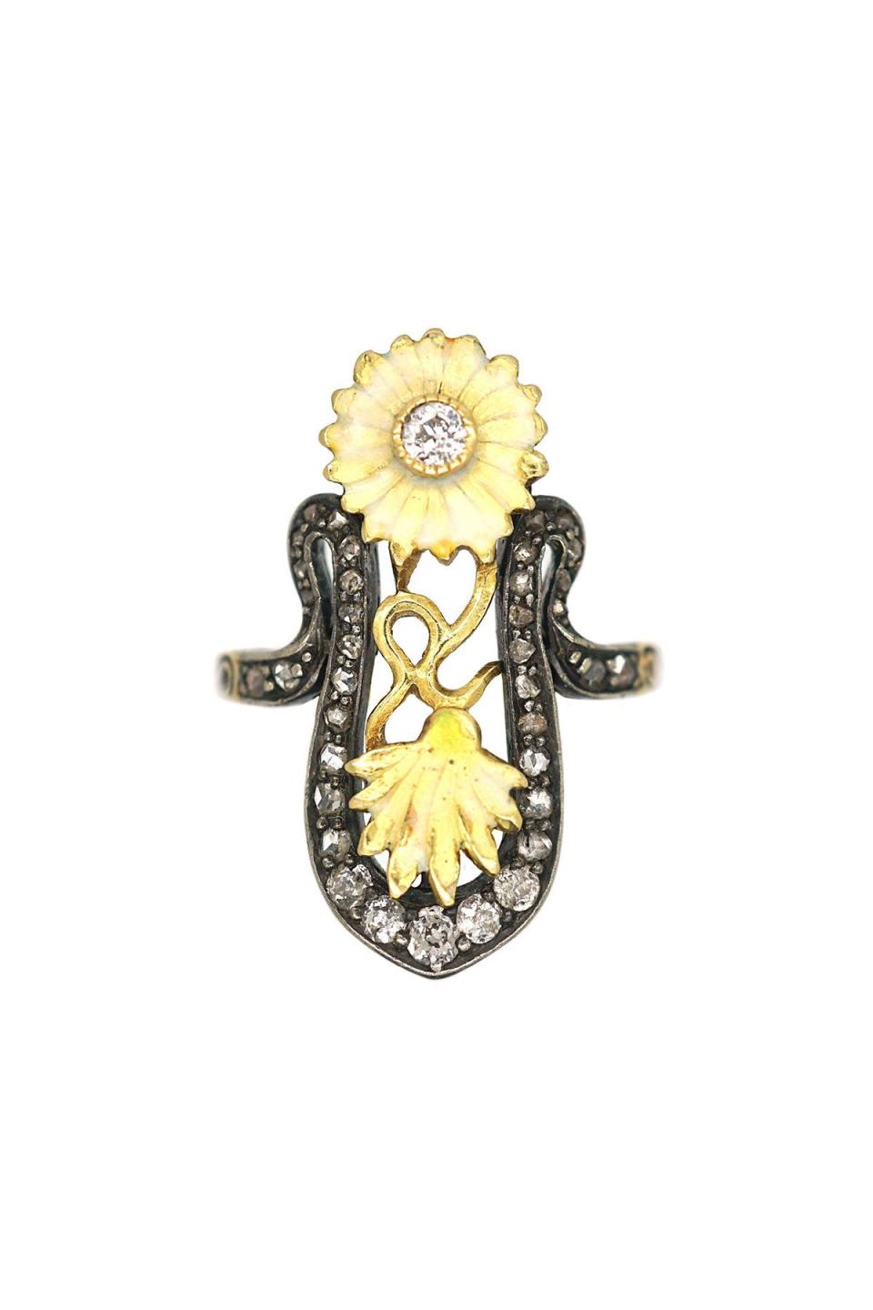 9) Art Nouveau 18ct Gold Diamond & Enamel Flowers Ring