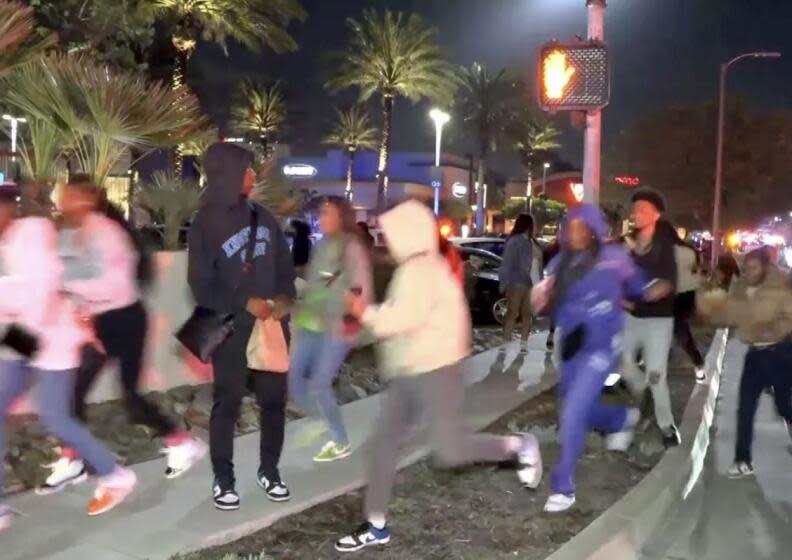 A disturbance involving a large crowd of juveniles shut down streets around the Del Amo Fashion Center in Torrance on Dec. 30, 2023 …