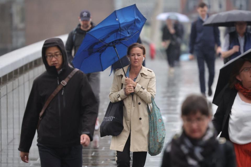 London Wet Weather: (George Cracknell Wright)