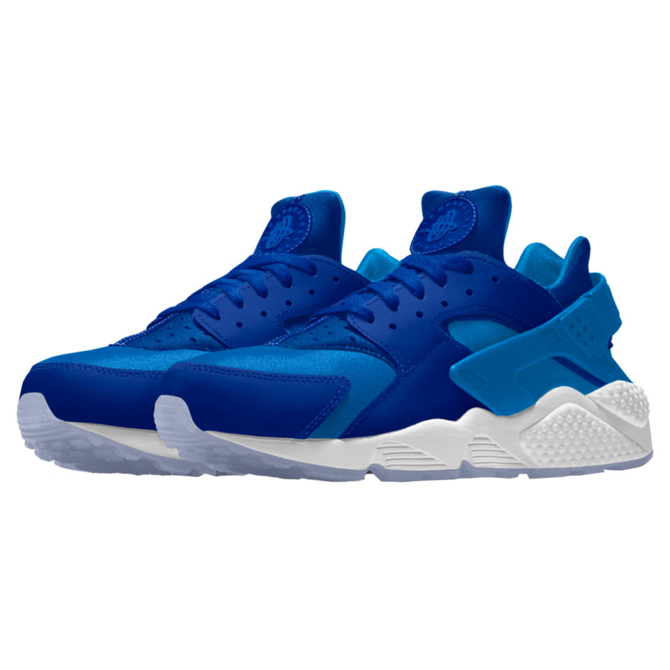 Nike Air Huarache Essential iD Shoe