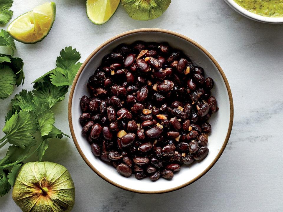 Easy Smoky Black Beans