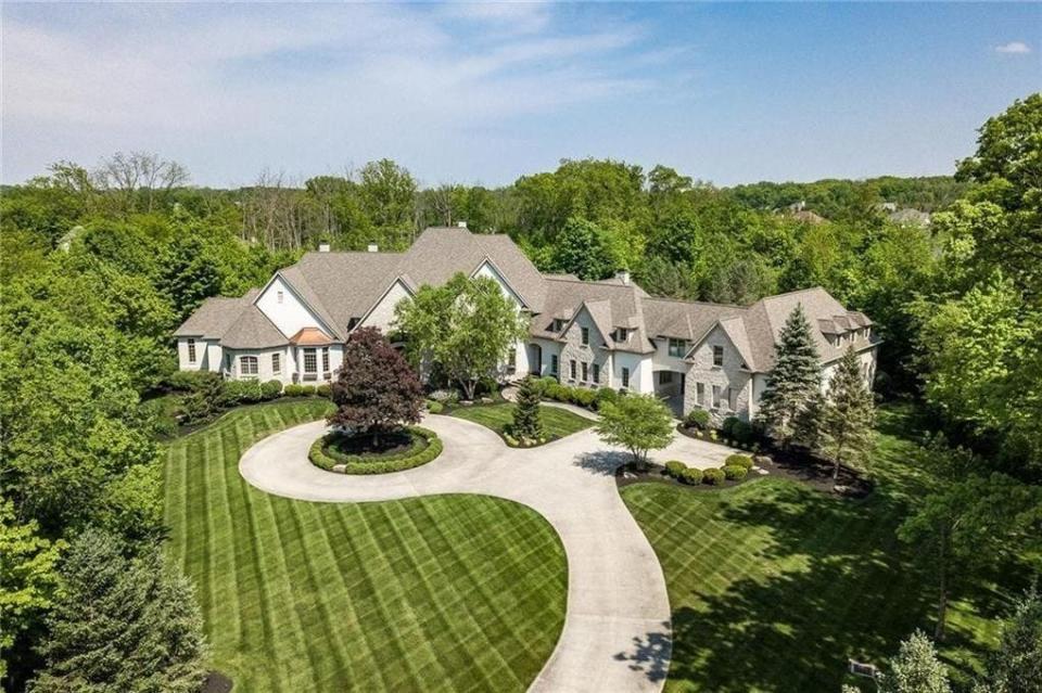 This sprawling mansion in Fishers used to belong to Celtics star Gordon Hayward.