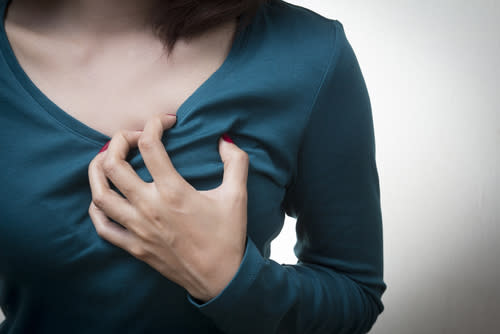 7 signs you’re having a heart attack and need to get to the hospital immediately