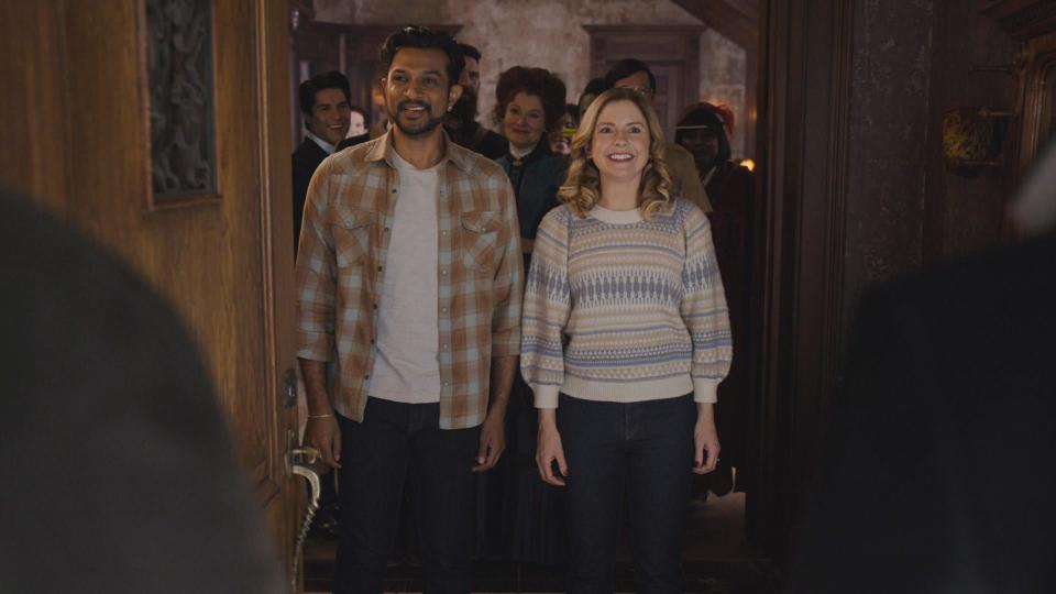 Utkarsh Ambudkar as Jay and Rose McIver as Samantha, the living characters in "Ghosts."