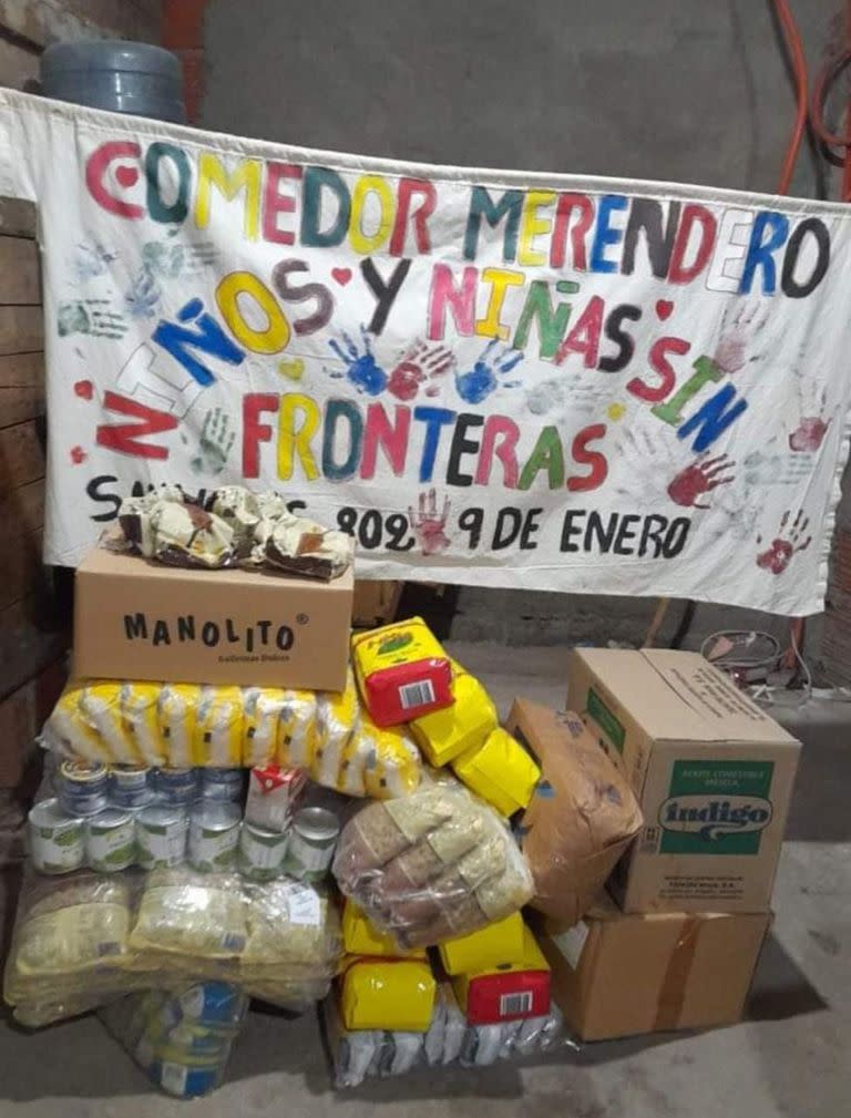 Los alimentos que recibió uno de los comedores que presuntamente cerró sus puertas