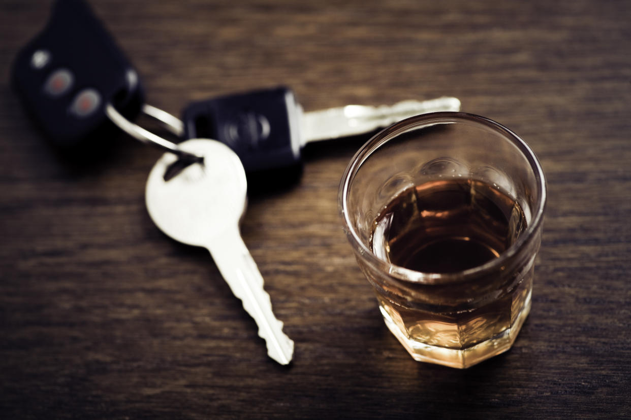 A doctor warns people about drunk driving on New Year’s Eve. (Photo: Getty Images)