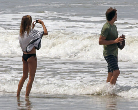 Gisele Bundchen & Tom Brady Take A Break From Boston At The Beach! - Perez  Hilton