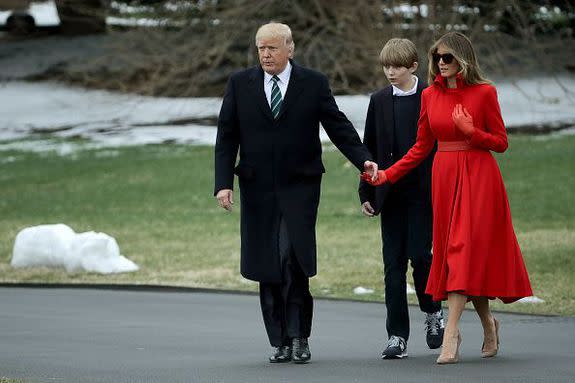 WASHINGTON, DC - MARCH 17:  U.S. President Donald Trump, first lady Melania Trump and their son Barron Trump depart the White House March 17, 2017 in Washington, DC. The first family is scheduled to spend the weekend at their Mar-a-Lago Club in Palm Beach, Florida.  (Photo by Chip Somodevilla/Getty Images)