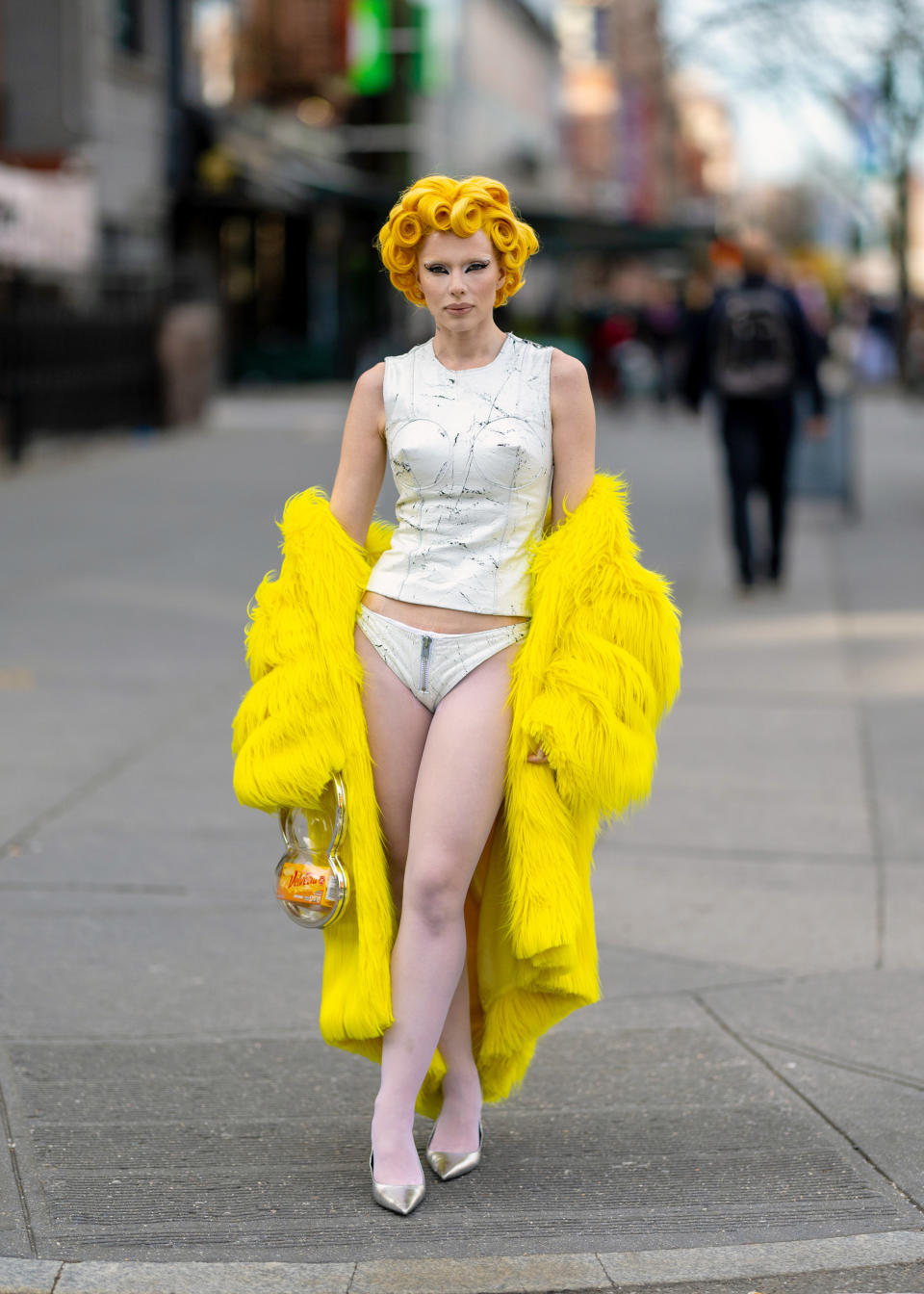 NEW YORK, NY - MARCH 31: Julia Fox is seen Debuting New 'Gold' Hair en route to Madison Square Garden on March 31, 2024 in New York City.  (Photo by Rachpoot/Bauer-Griffin/GC Images)