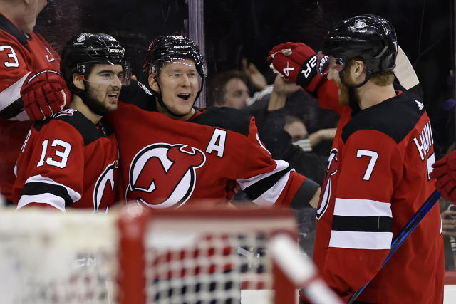 Turkey Hangover? New Jersey Devils Flop in Nashville with 2-4 Loss to  Predators - All About The Jersey