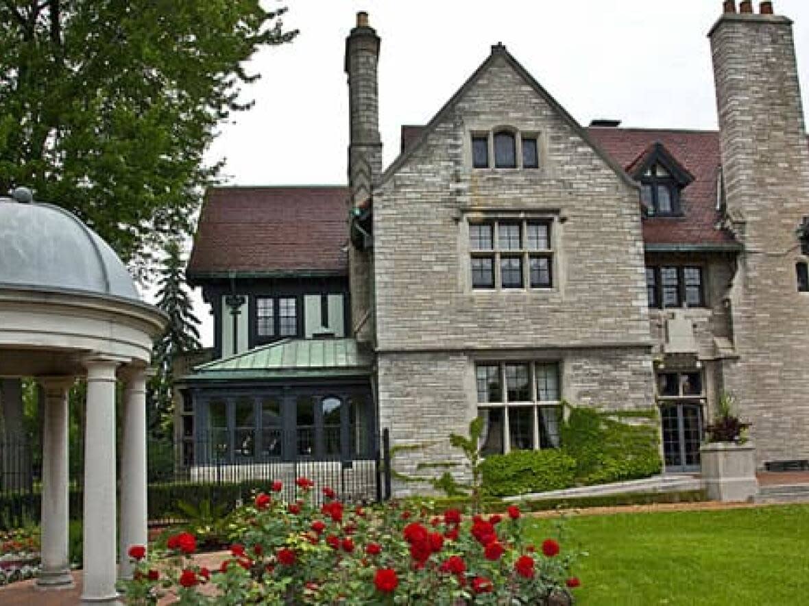 Willistead Manor is opening its doors for holiday tours this year, after the program was paused due to the pandemic.  (City of Windsor - image credit)