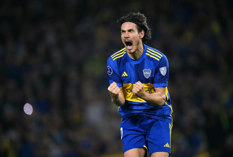 Edinson Cavani celebra un gol de Boca Juniors ante Independiente del Valle en la Copa Sudamericana el 24 de julio de 2024 en Buenos Aires (JUAN MABROMATA)